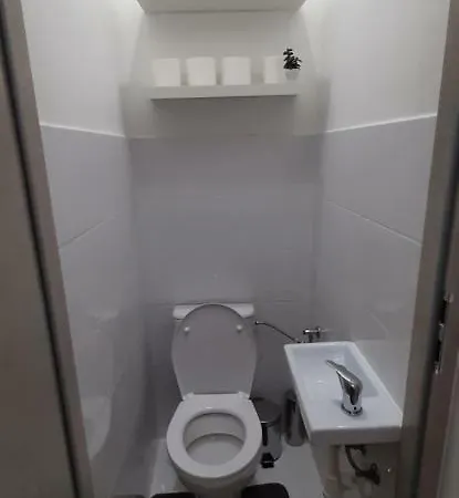 Nowoczesny Apartament 2-pok Z Balkonem 7 Min Od Centrum W Kamienicy グダニスク