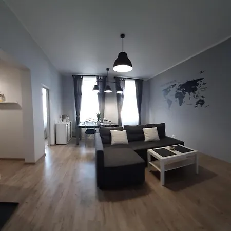 Nowoczesny Apartament 2-pok Z Balkonem 7 Min Od Centrum W Kamienicy グダニスク