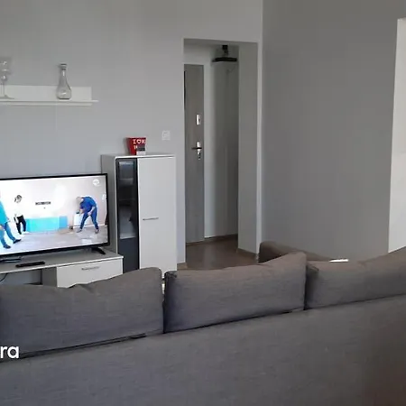 Nowoczesny Apartament 2-pok Z Balkonem 7 Min Od Centrum W Kamienicy